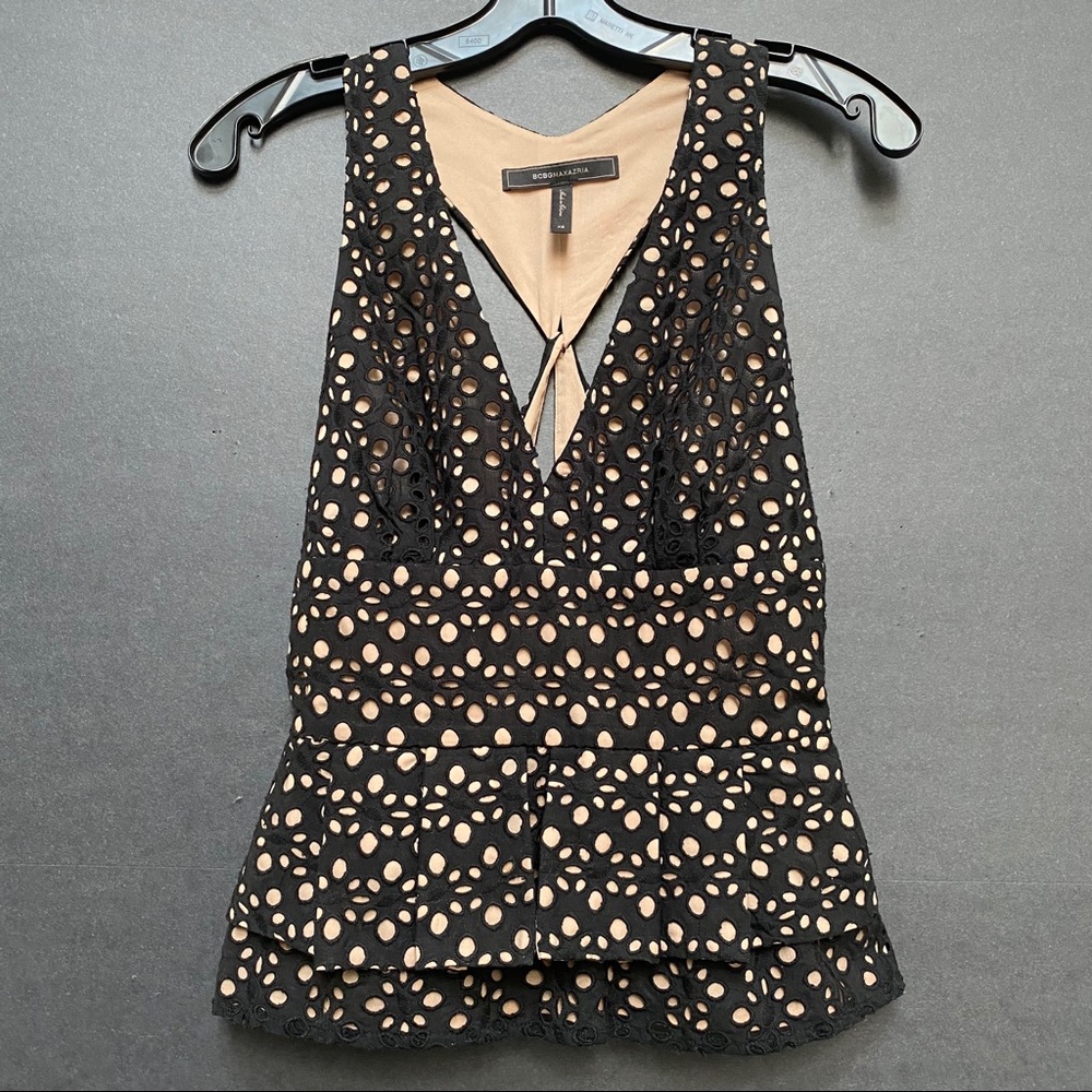 Like new ! BCBGMaxAzria  top Black and Tan Size XS